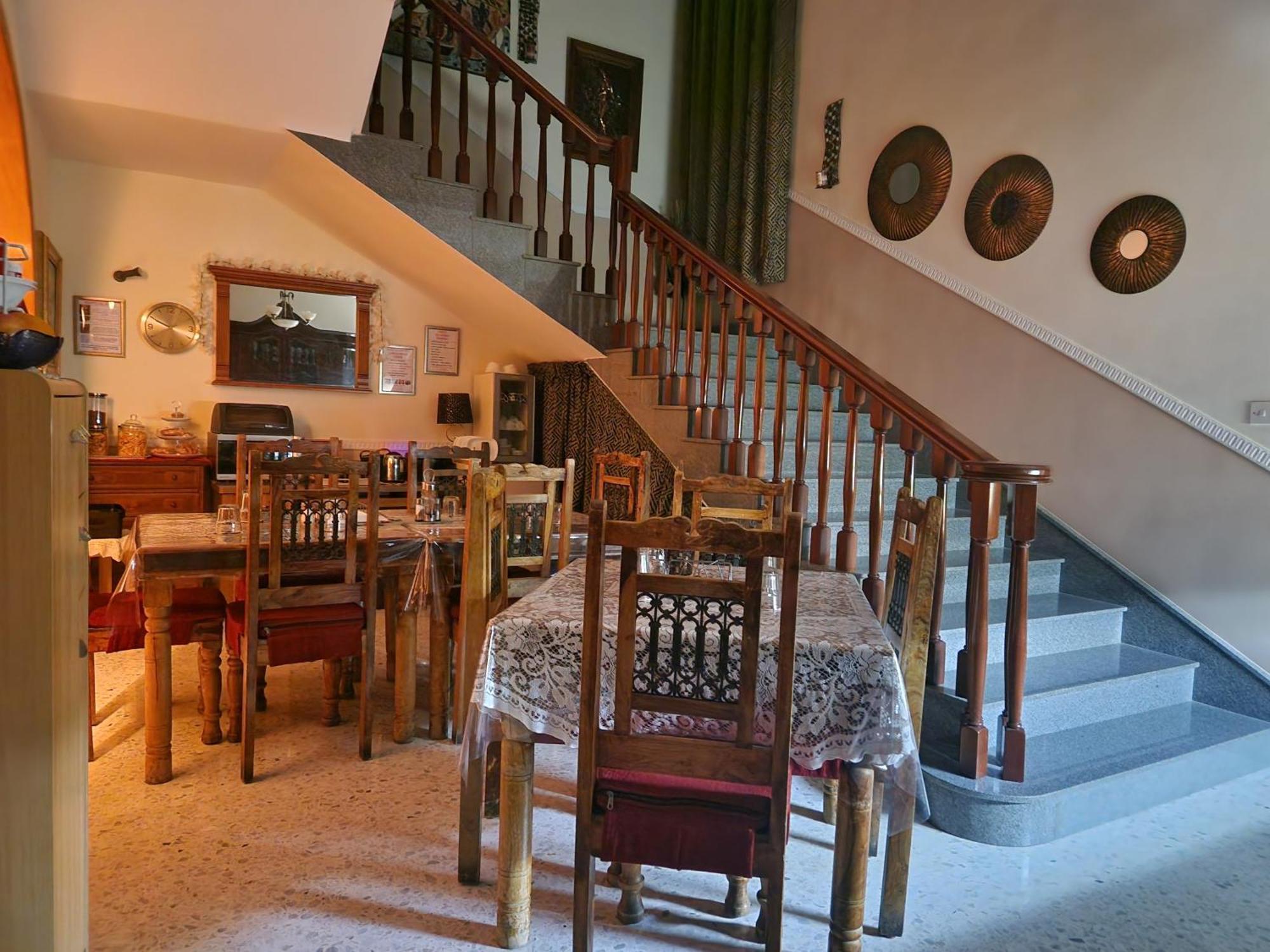 Saracini'S Homestay Attard Zewnętrze zdjęcie