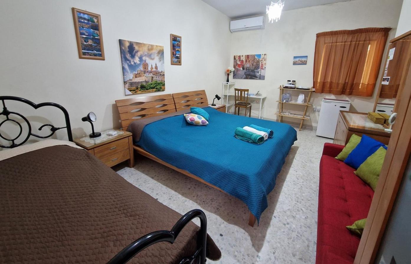 Saracini'S Homestay Attard Zewnętrze zdjęcie